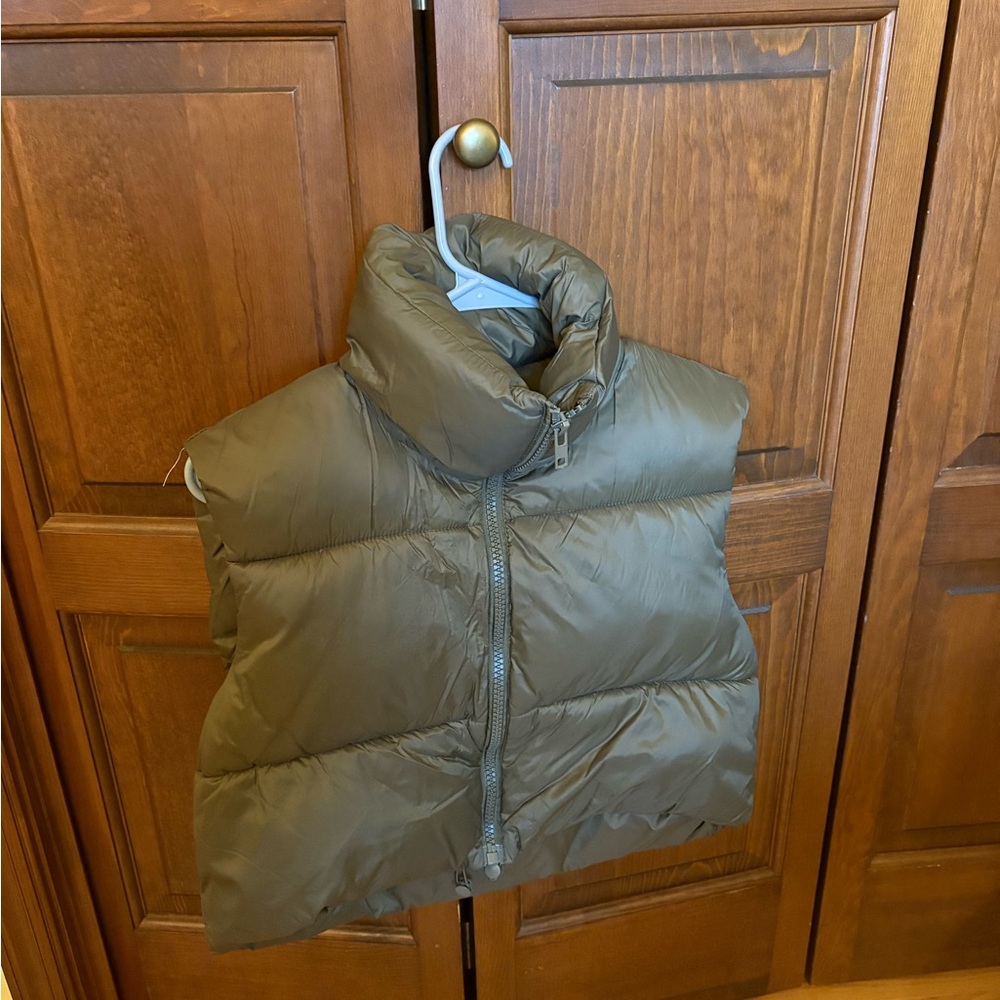 Olive Green Cropped Puffer Vest
